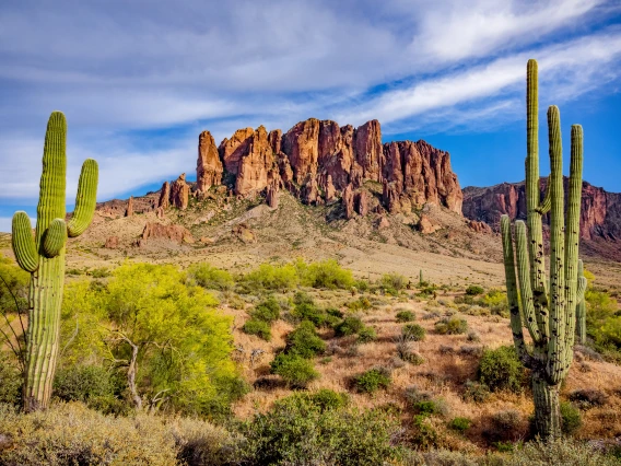 superstition mountains